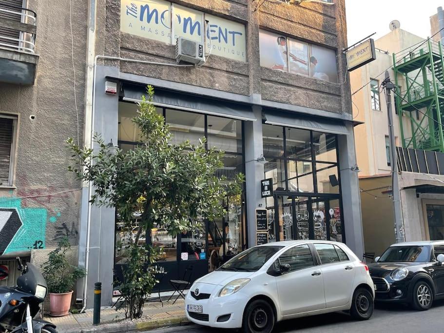 Stone Inn Near Acropolis & Metro 石头记 Felsenhohle Атина Екстериор снимка